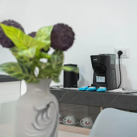 Kleos Apartment